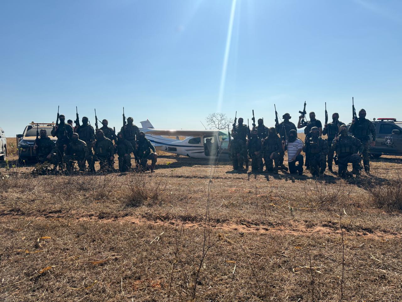 Tenente-coronel Rocha, comandante do Bope, detalha durante coletiva em Campo Grande a opera&ccedil;&atilde;o que terminou com a morte dos quatro traficantes bolivianos ap&oacute;s oito dias de buscas.