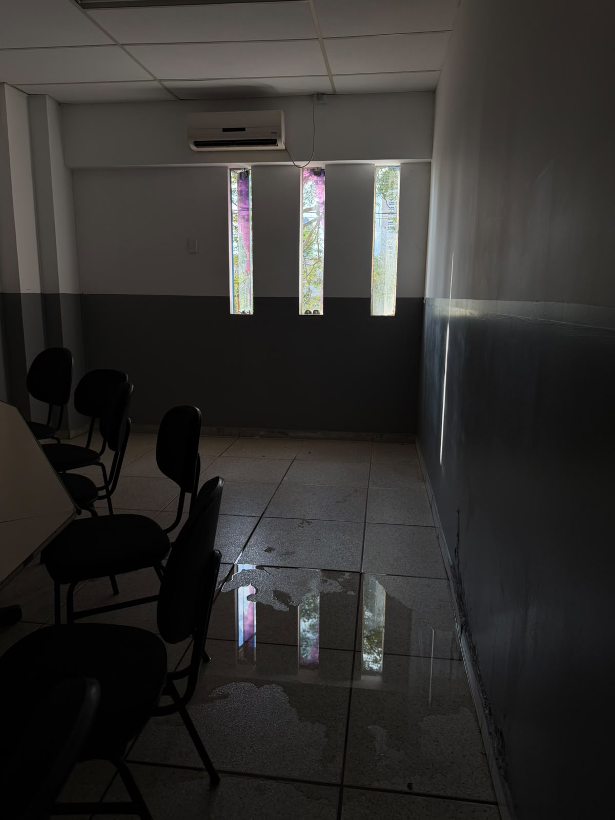 Fachada da Uniderp, em Campo Grande, onde estudantes de Medicina preparam protesto por melhorias na estrutura e mudan&ccedil;as acad&ecirc;micas.