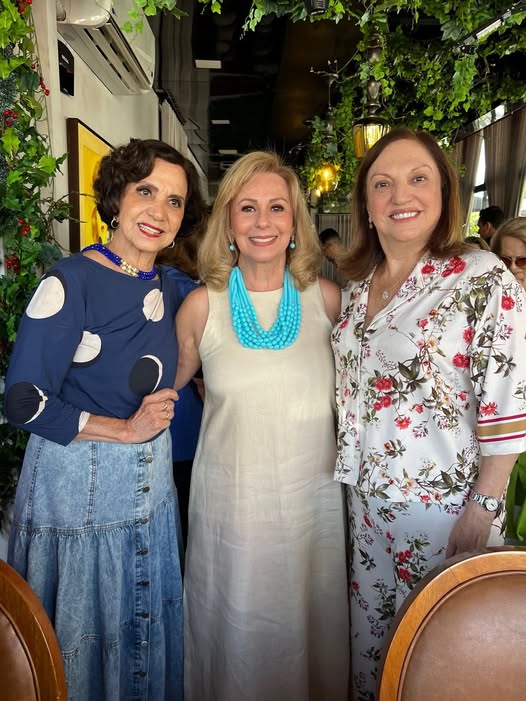 Vera L&uacute;cia Benigno dos Santos, Jussara Pettengill e Regina C&eacute;lia Benigno dos Santos