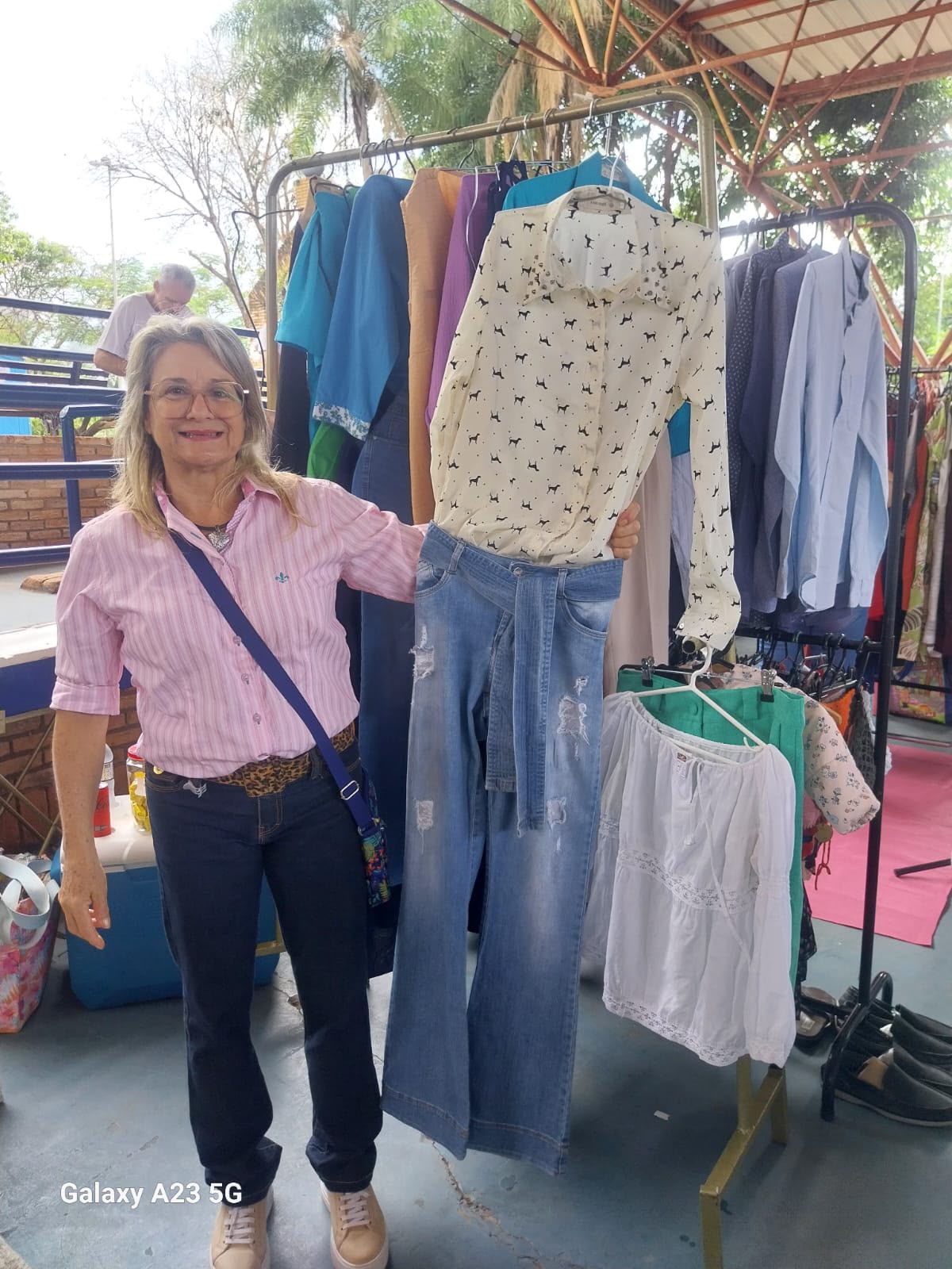 Fim de semana ter&aacute; roupa boa, bonita e barata