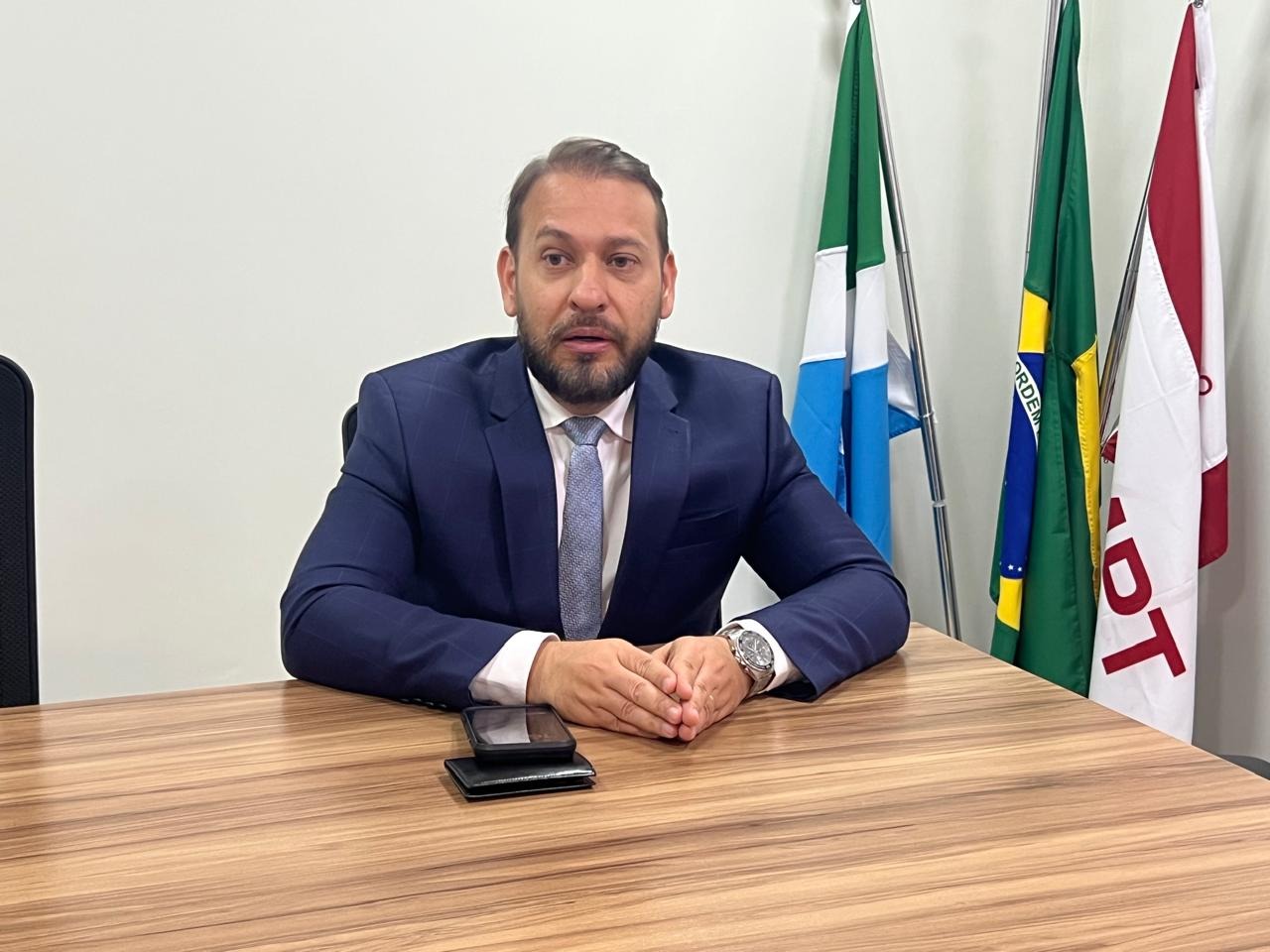 C&acirc;ndice Arosio e Alexandre Morais Cantero detalham fiscaliza&ccedil;&atilde;o e puni&ccedil;&otilde;es contra ass&eacute;dio eleitoral em MS.